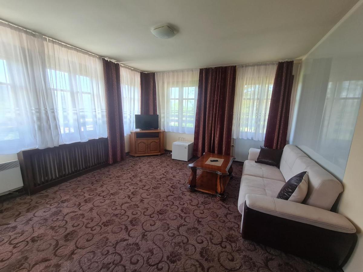Complex Brashlyan Hotel Trjavna Kültér fotó