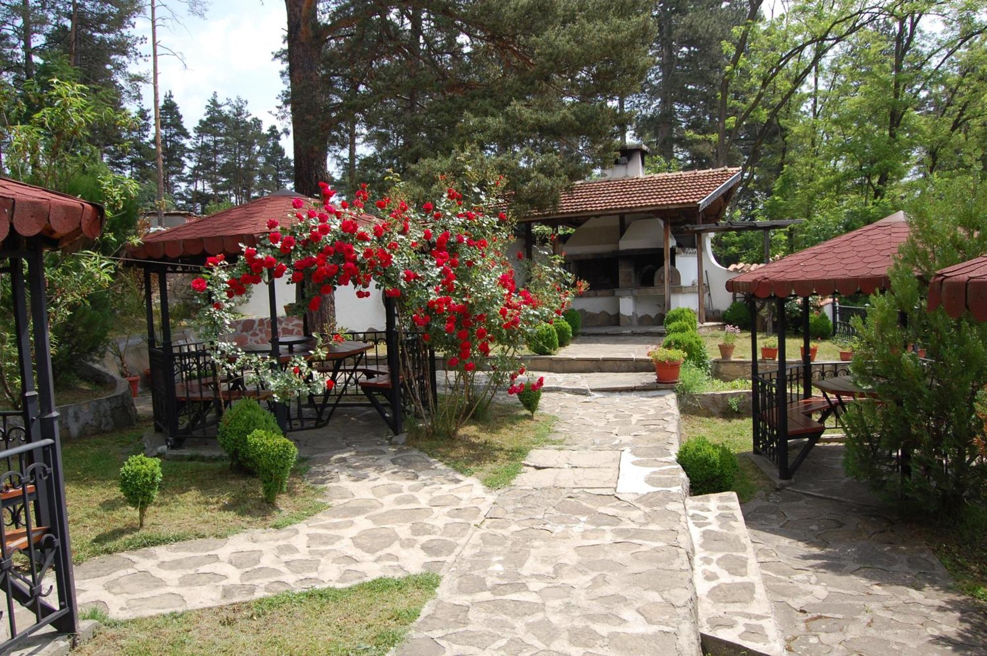 Complex Brashlyan Hotel Trjavna Kültér fotó